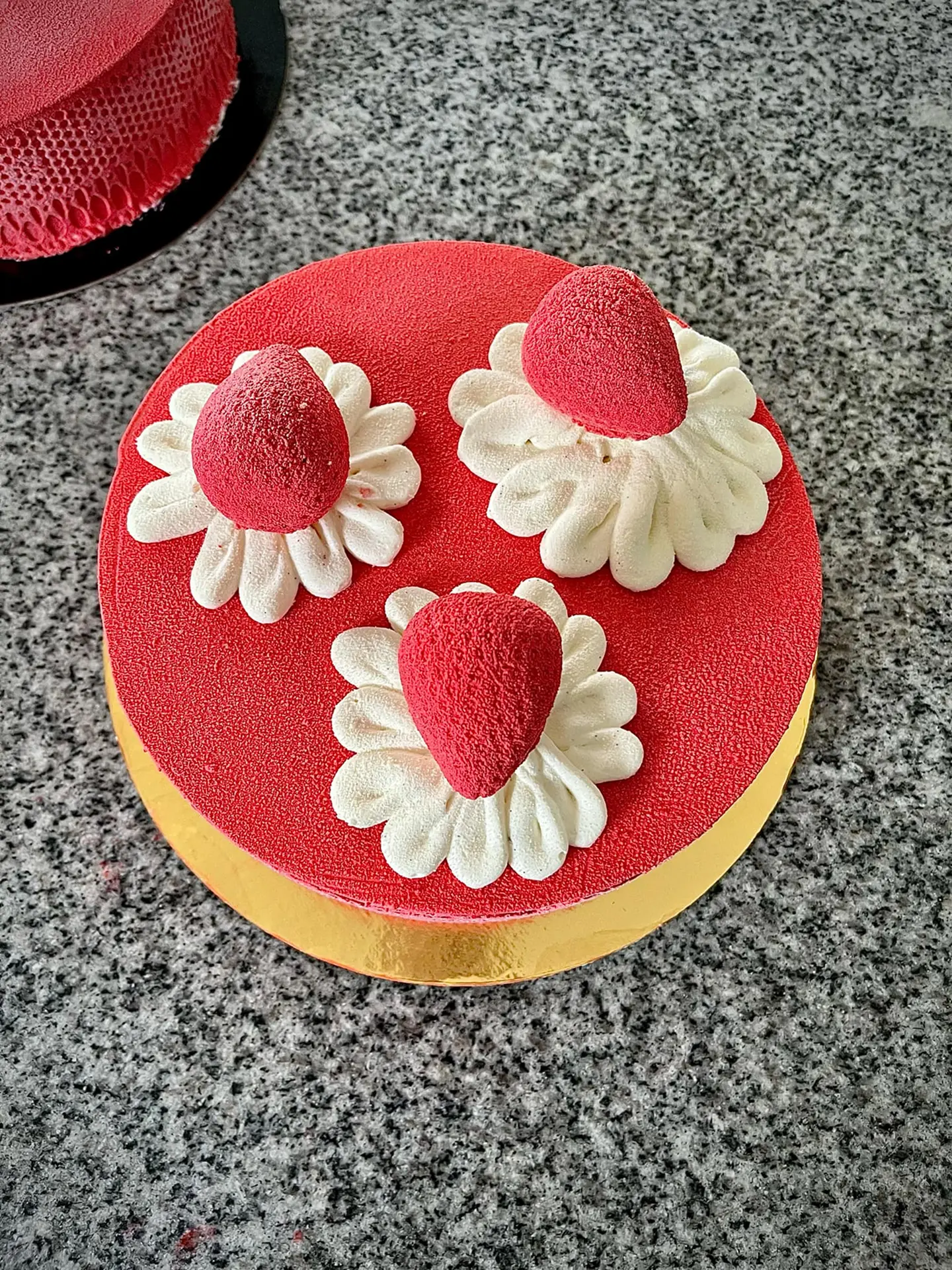 fraisier-dessert hautes-pyrénées